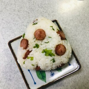 ソーセージと青じそのおにぎり